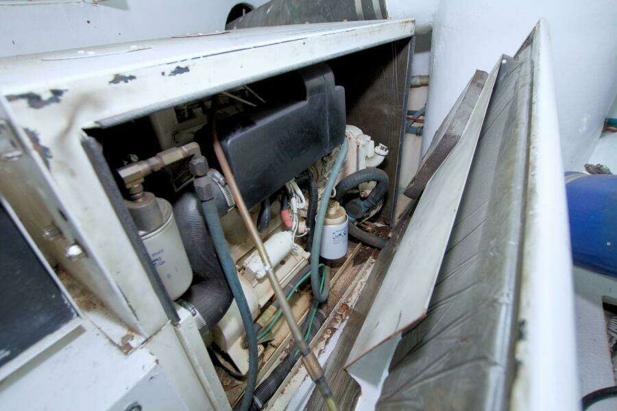 Beach House III 53ft Viking Yacht For Sale