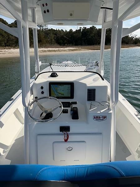 22' 2022 Eastern 22 CC