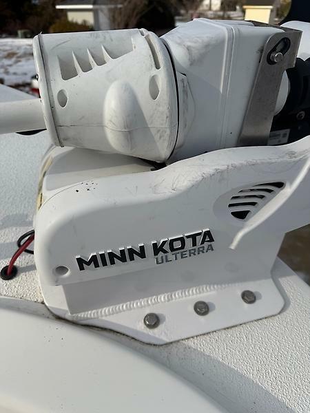 22' 2022 Eastern 22 CC