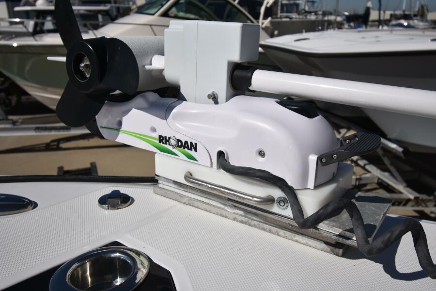 33' 2021 Blackfin 332