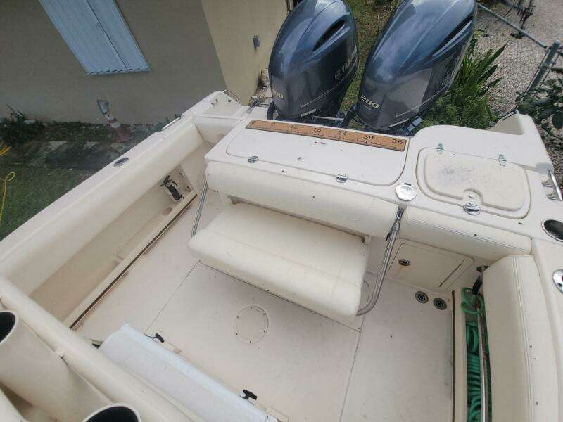 25ft Grady White Yacht For Sale