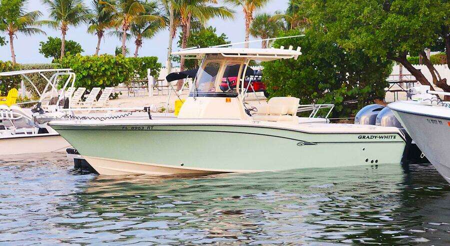 25ft Grady White Yacht For Sale