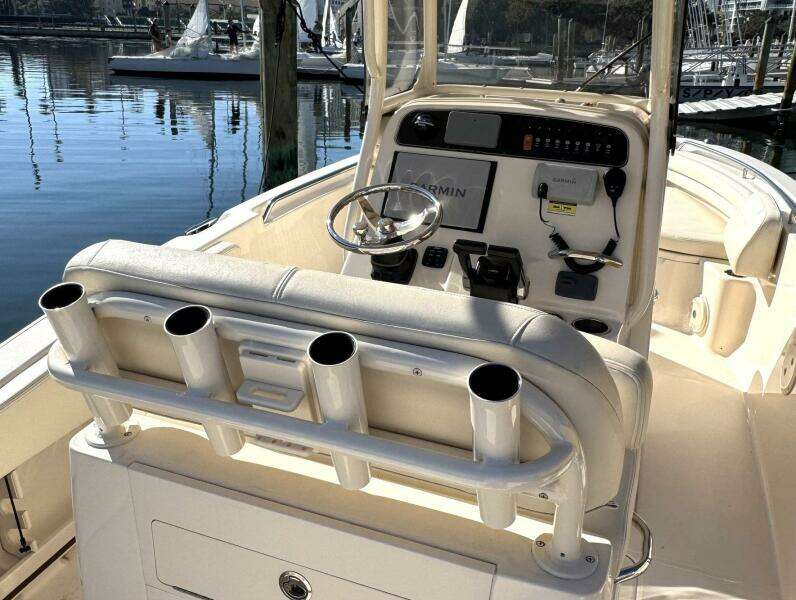 25ft Grady White Yacht For Sale