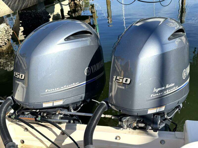 25ft Grady White Yacht For Sale