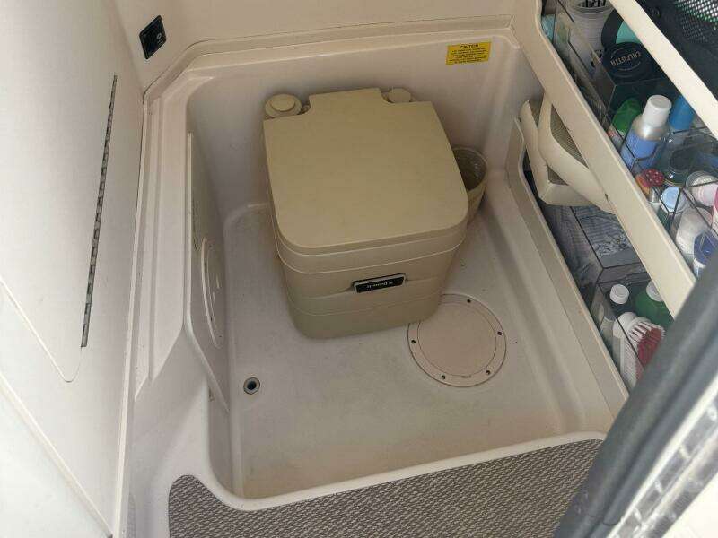 25ft Grady White Yacht For Sale