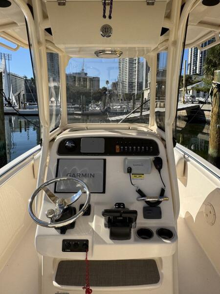 25' 2017 Grady-White Fisherman 257