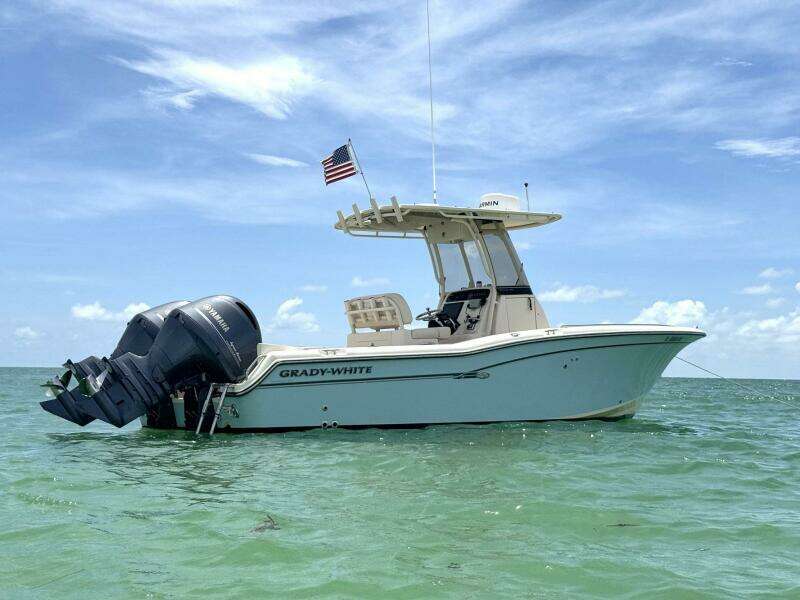 25ft Grady White Yacht For Sale