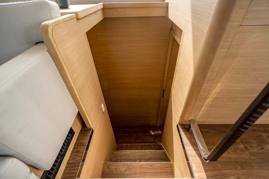 54' 2024 Aquila 54 Yacht