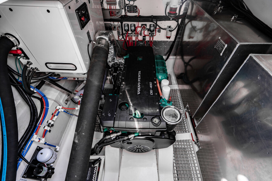 54' 2024 Aquila 54 Yacht