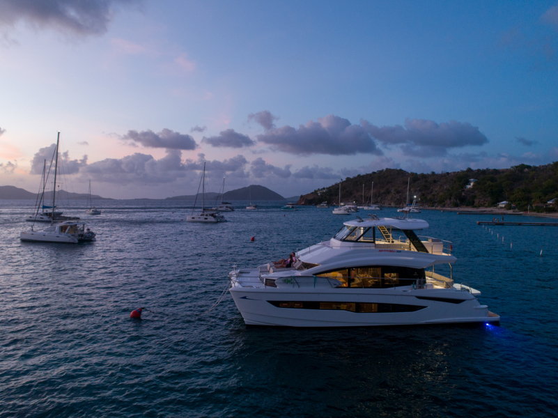 54' 2024 Aquila 54 Yacht