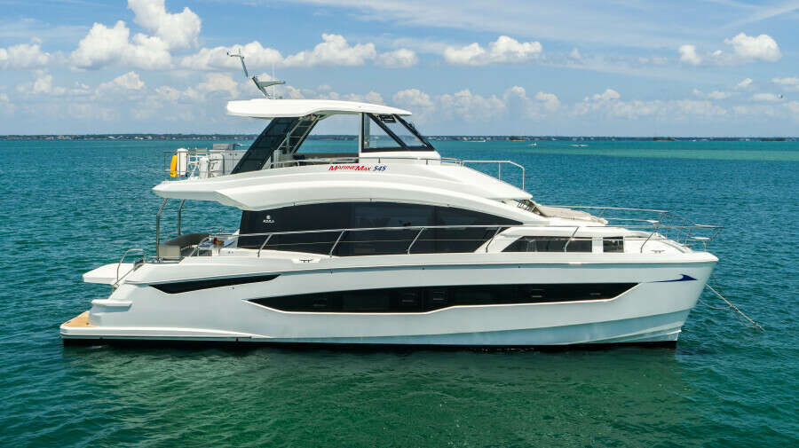 2024 Aquila 54 Yacht