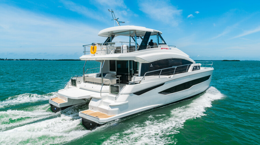 54' 2024 Aquila 54 Yacht