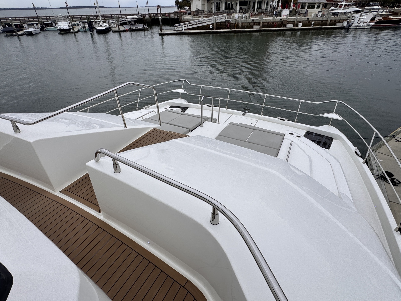 2024 Aquila 54 Yacht