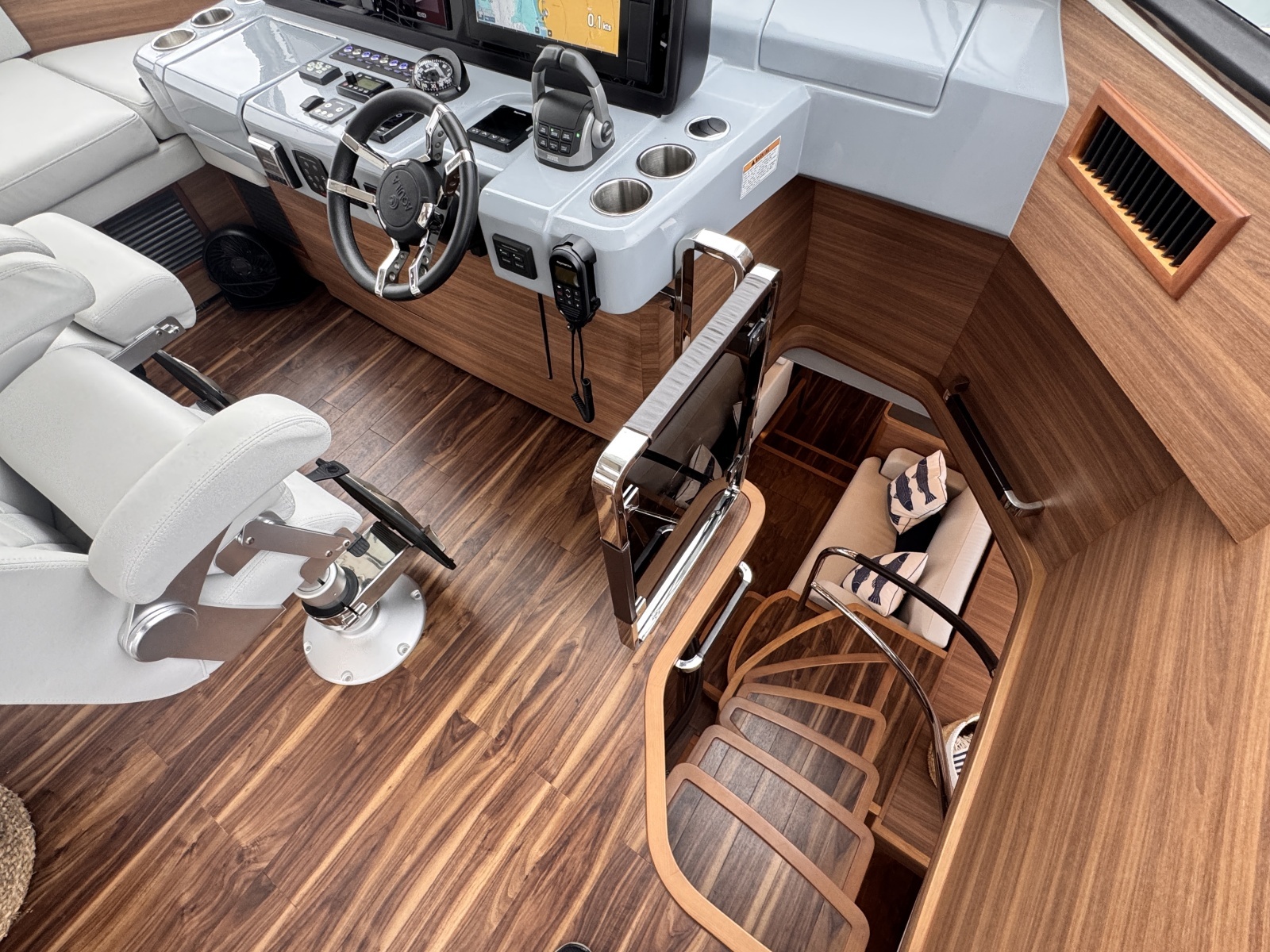 2024 Aquila 54 Yacht