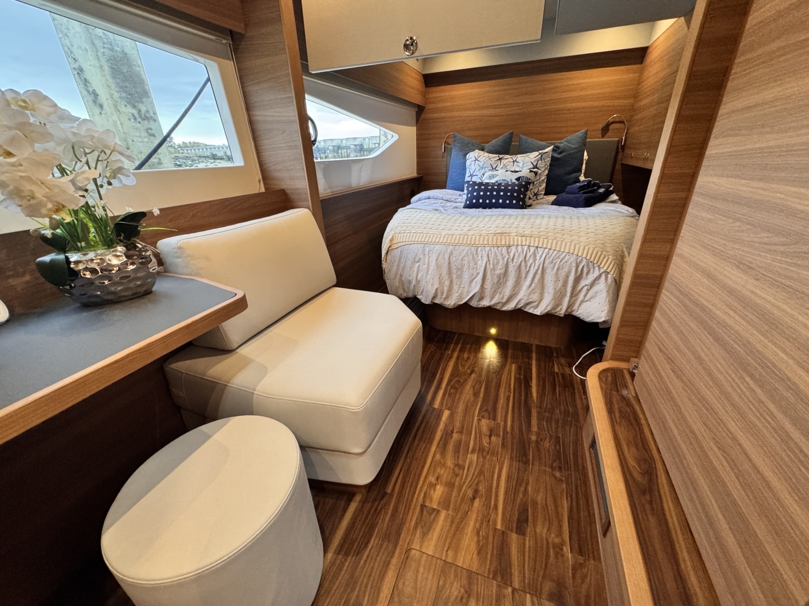 2024 Aquila 54 Yacht