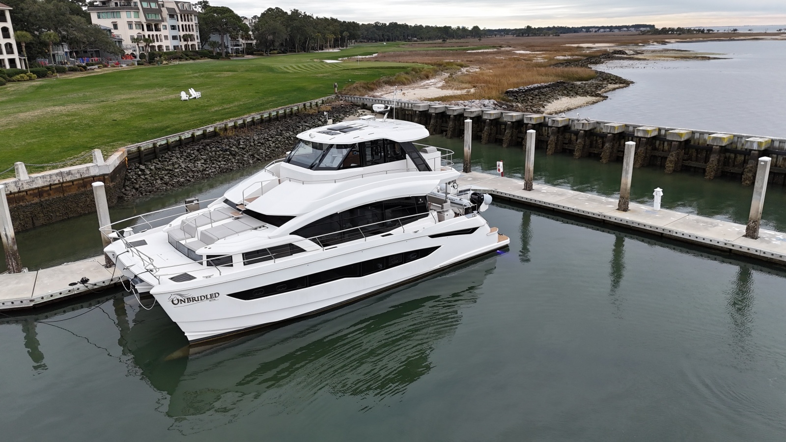 2024 Aquila 54 Yacht