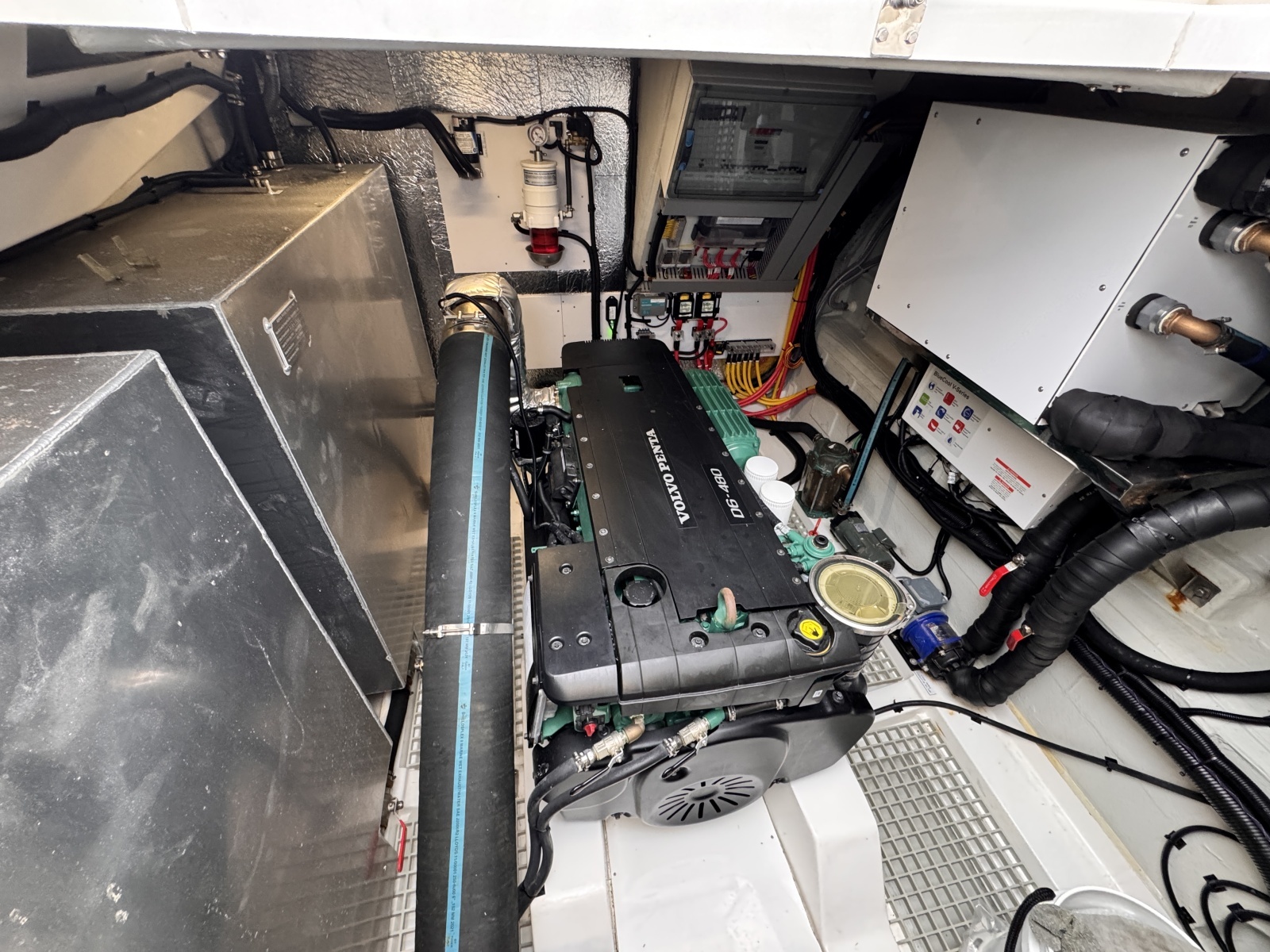 2024 Aquila 54 Yacht