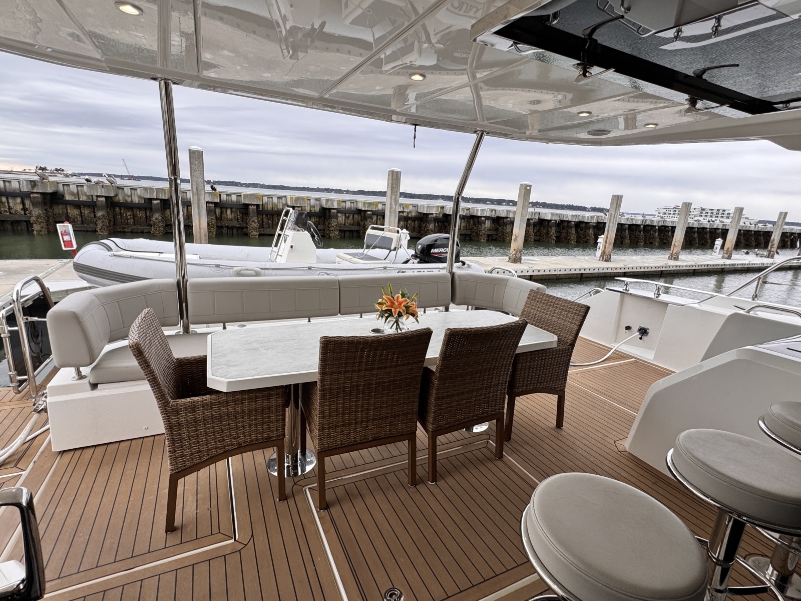 2024 Aquila 54 Yacht