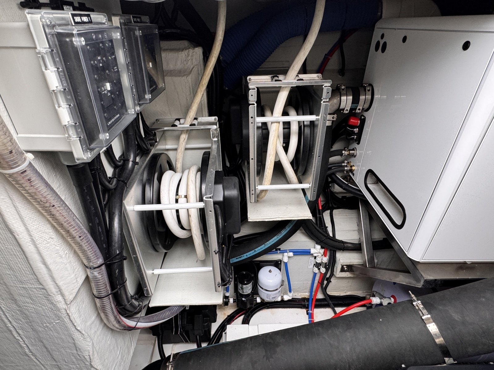 2024 Aquila 54 Yacht