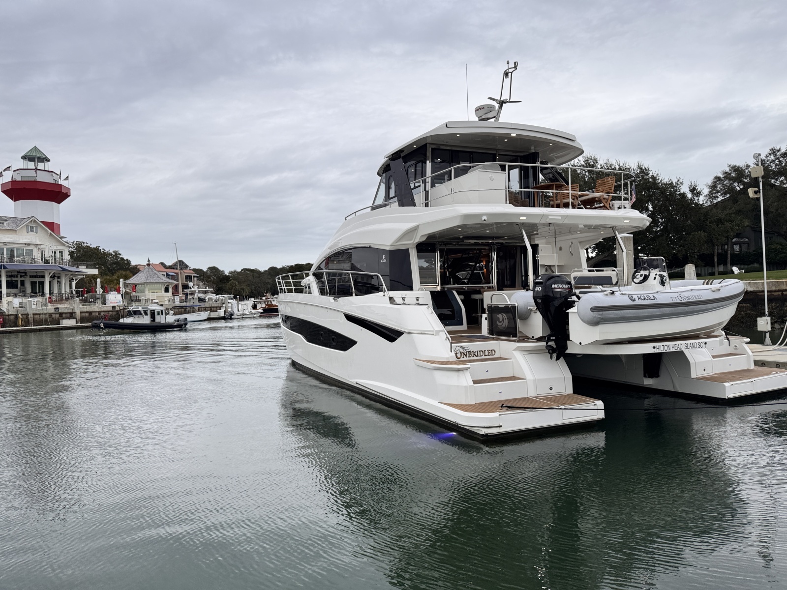 2024 Aquila 54 Yacht