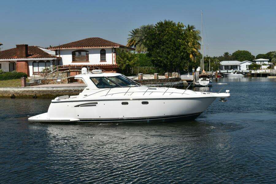 36ft Tiara Yachts Yacht For Sale