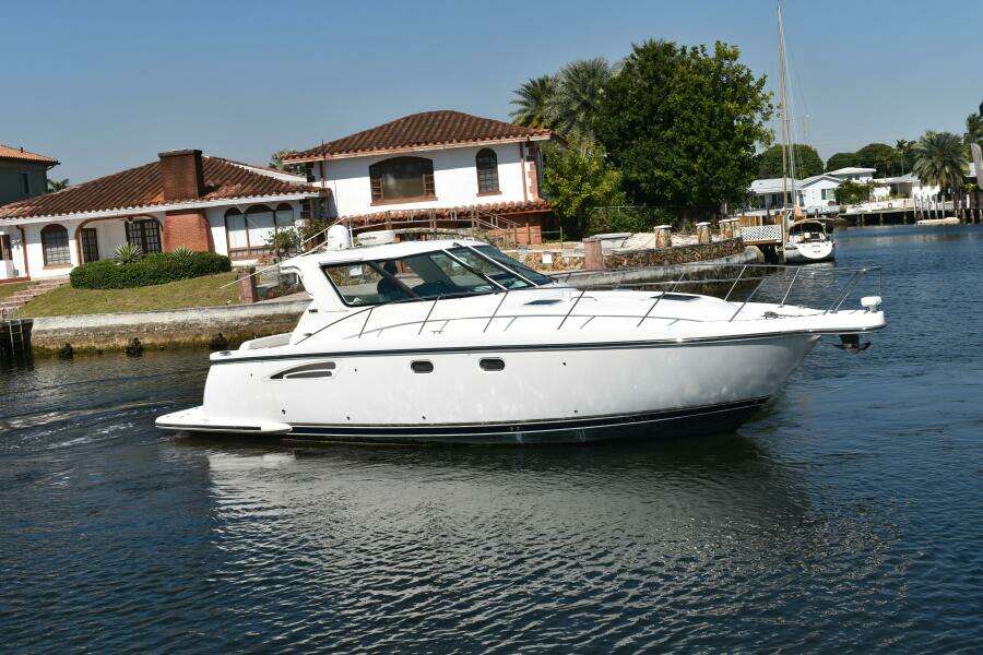 36ft Tiara Yachts Yacht For Sale