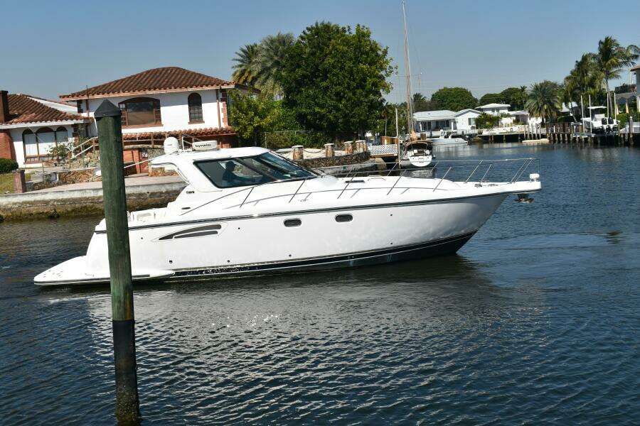 36ft Tiara Yachts Yacht For Sale