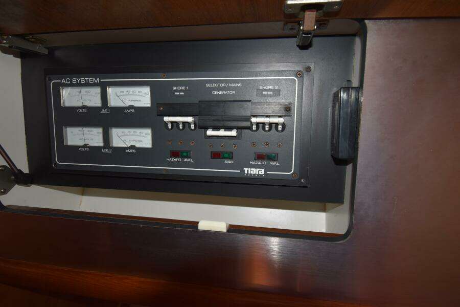 36ft Tiara Yachts Yacht For Sale