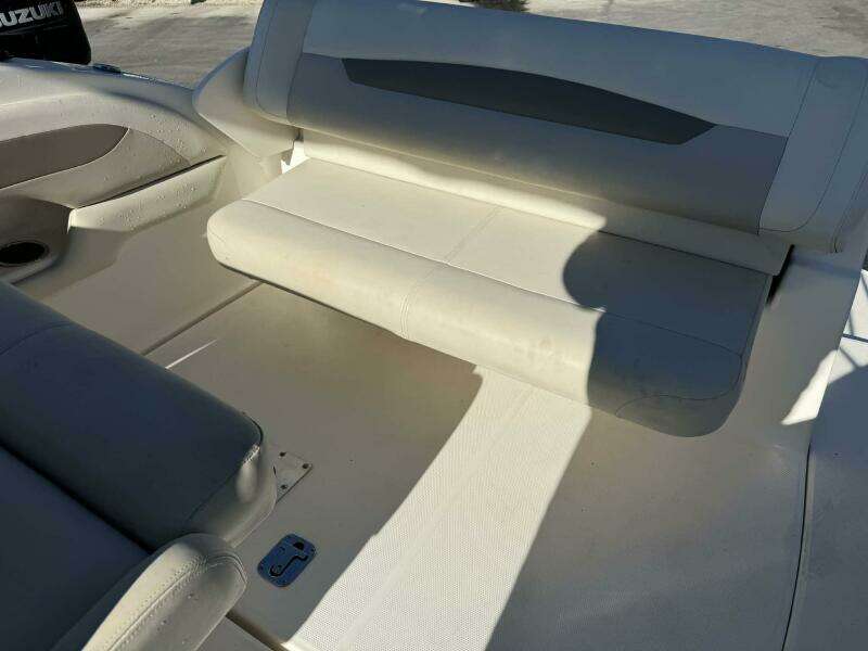 Amy s Wine House 25ft Chaparral Yacht For Sale