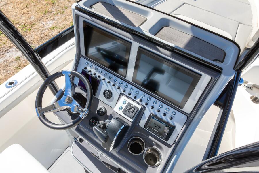 26' 2023 ShearWater 260 SS Carolina