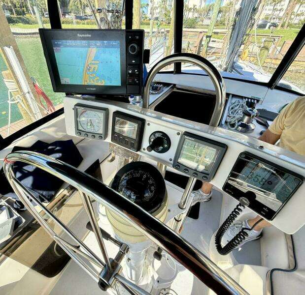 Escapade II 42ft Hunter Yacht For Sale