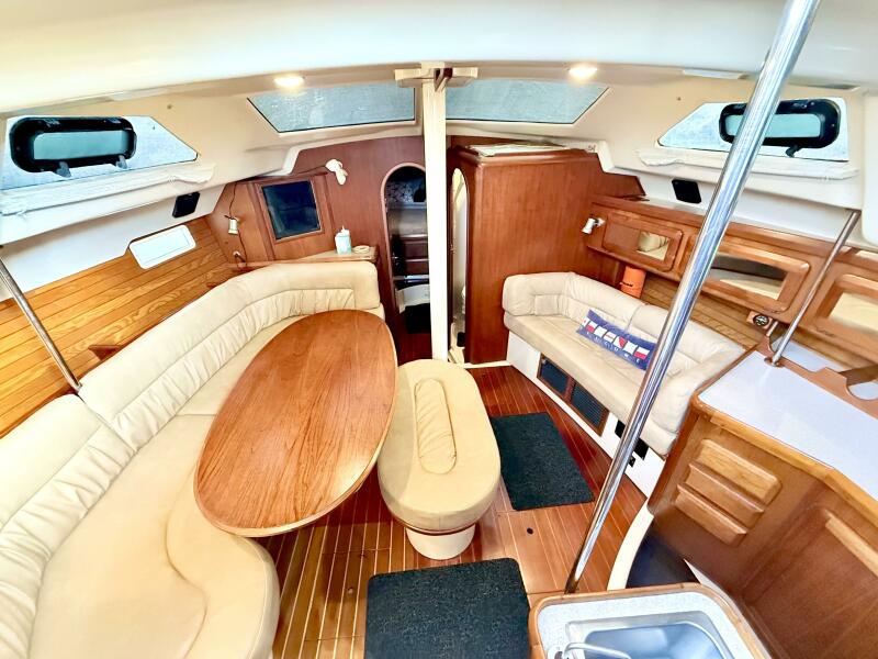 1991 Hunter Passage 42