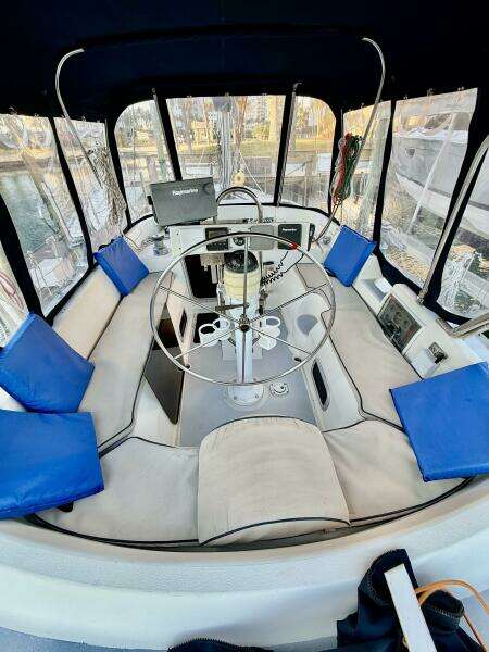 Escapade II 42ft Hunter Yacht For Sale