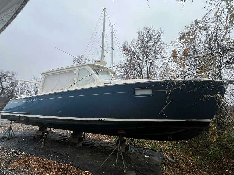 35ft MJM Yacht For Sale