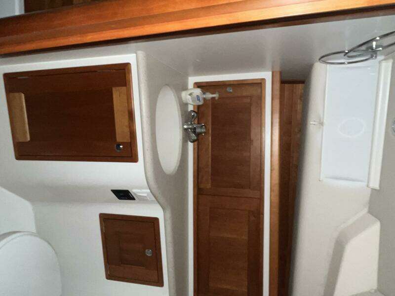 35ft MJM Yacht For Sale
