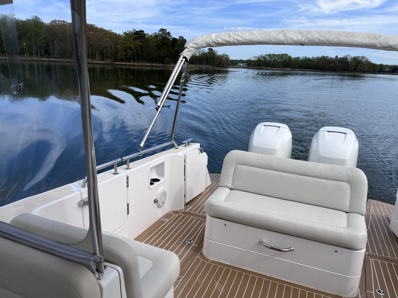 35ft MJM Yacht For Sale