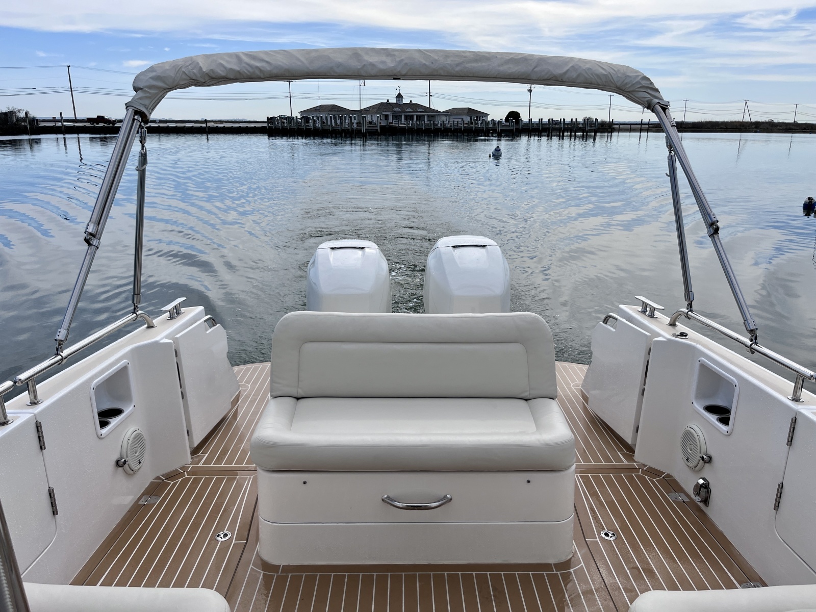 35ft MJM Yacht For Sale