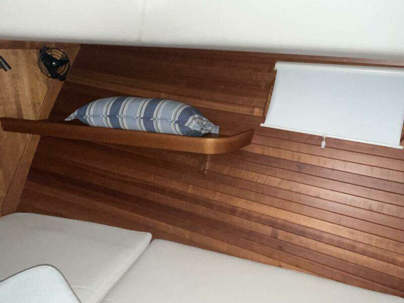 35ft MJM Yacht For Sale
