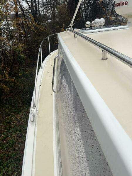 35ft MJM Yacht For Sale