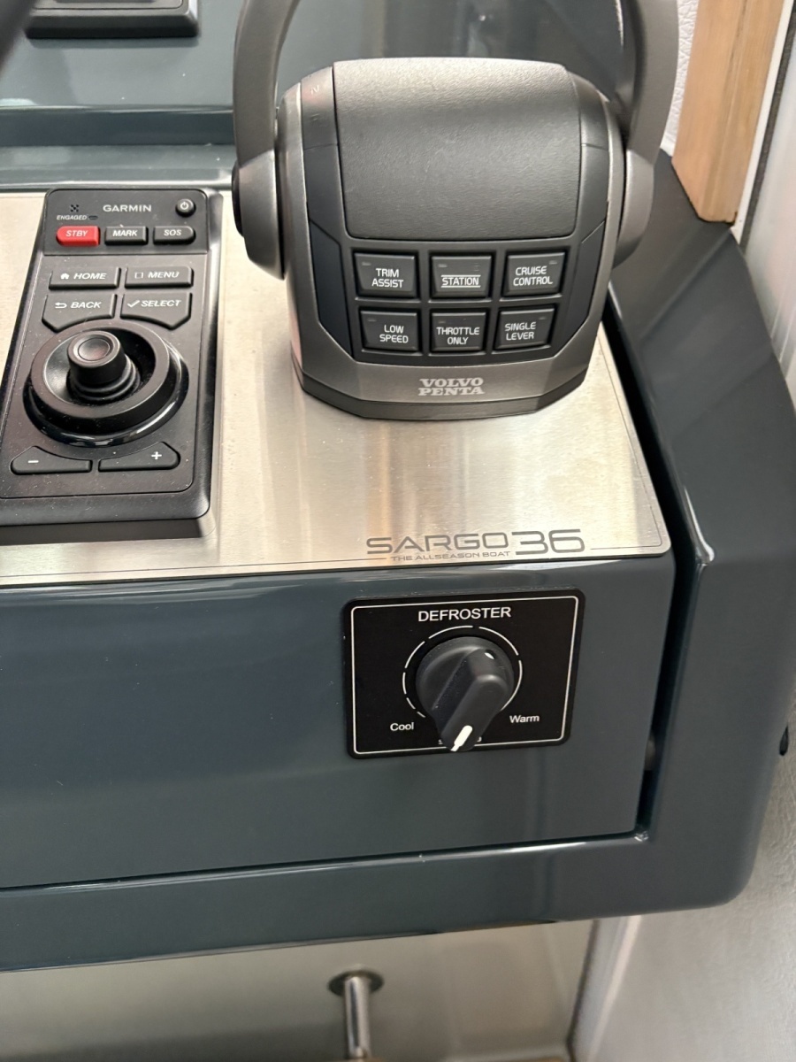 2021 Sargo 36 Explorer helm