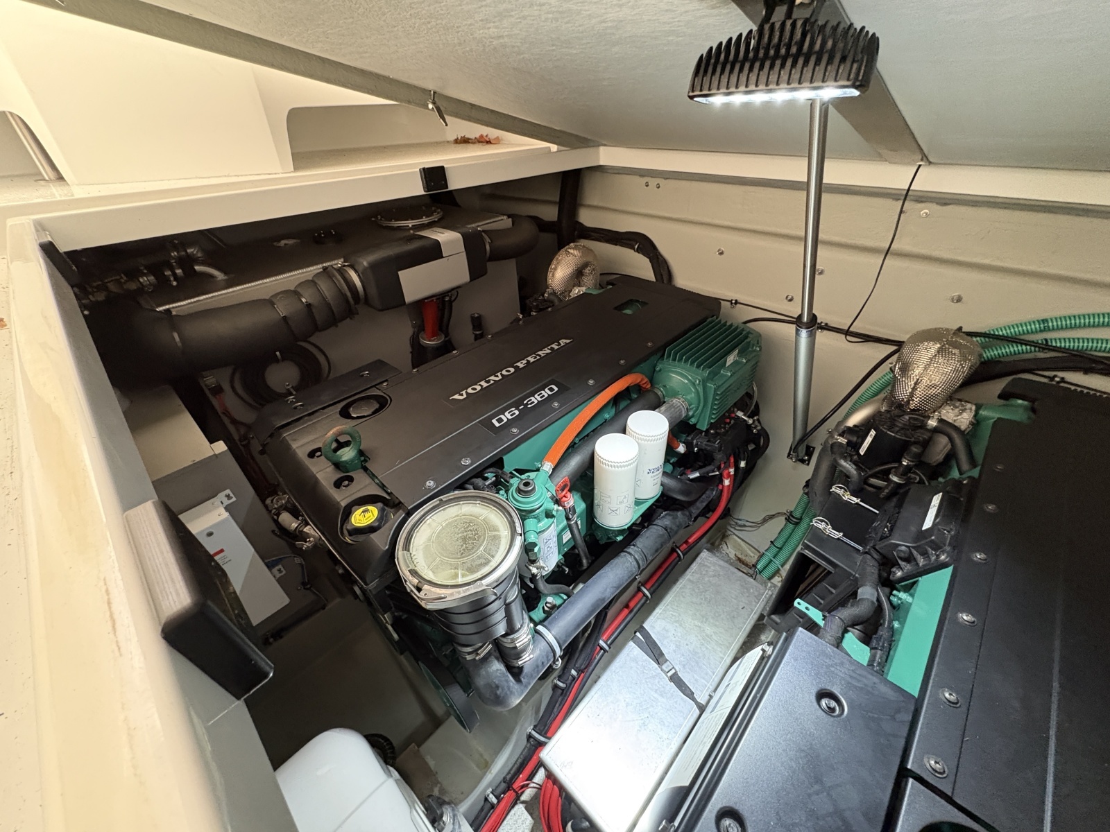 2021 Sargo 36 Explorer engine