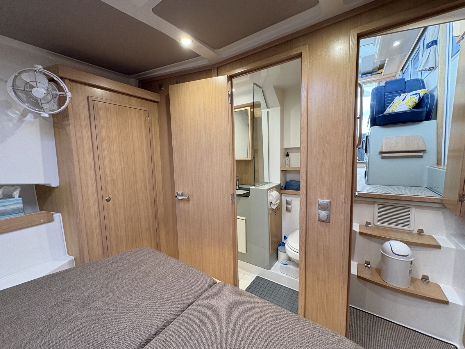 2021 Sargo 36 Explorer stateroom