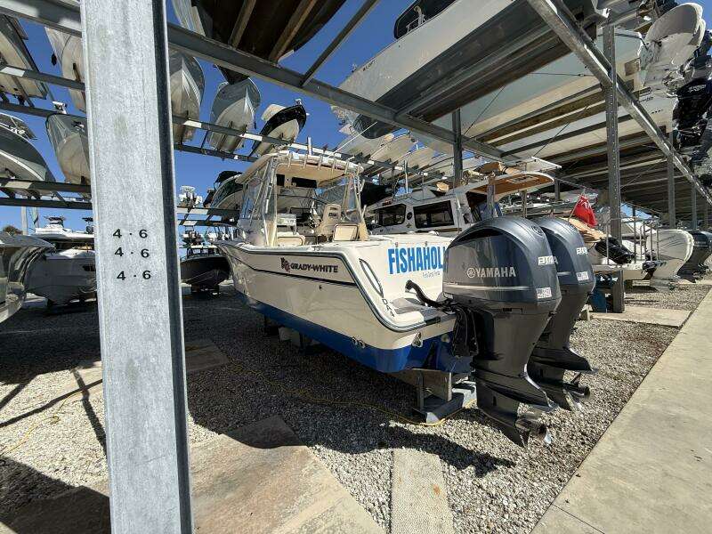 Fishaholics 30ft Grady White Yacht For Sale
