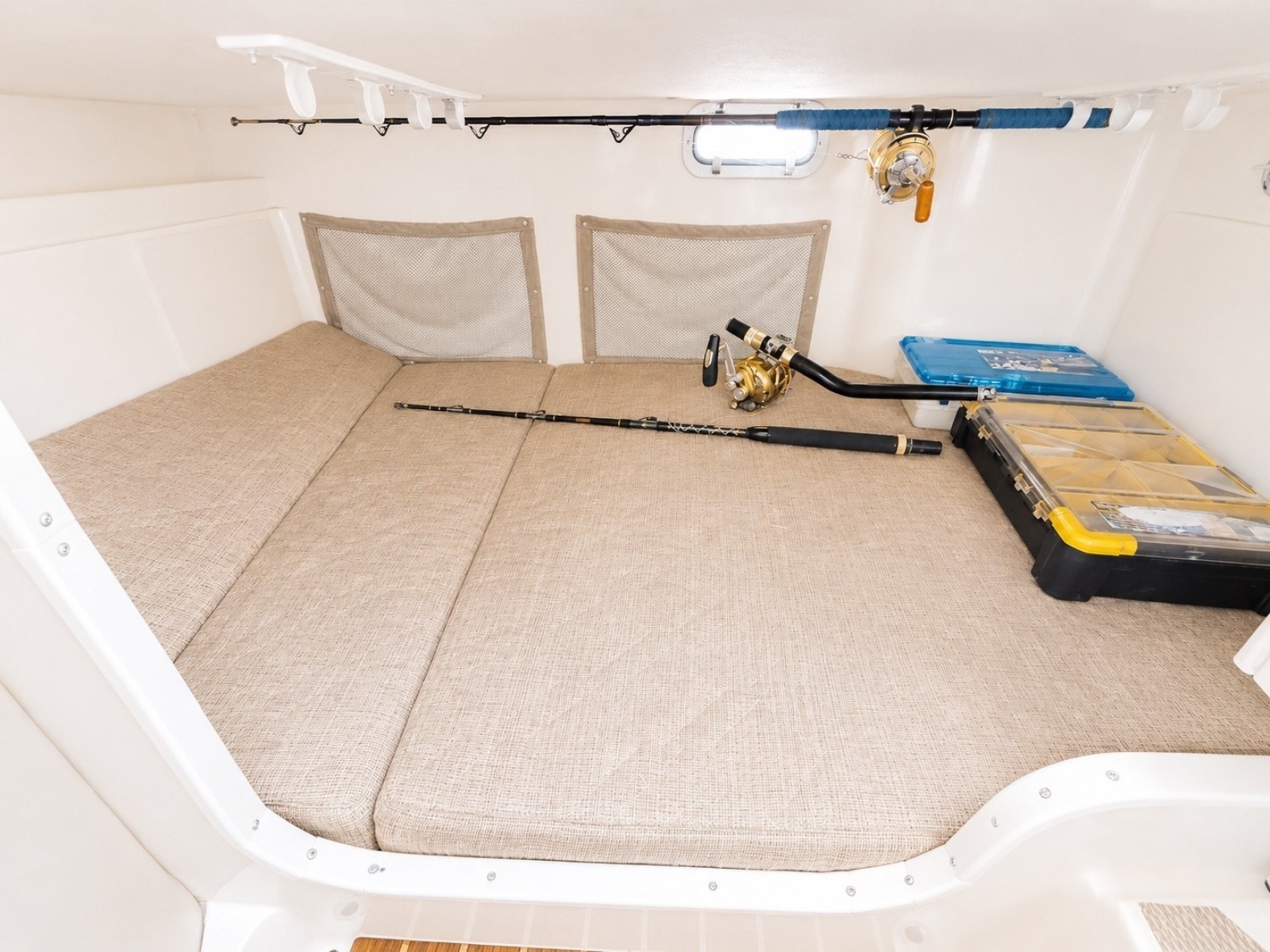 Fishaholics 30ft Grady White Yacht For Sale