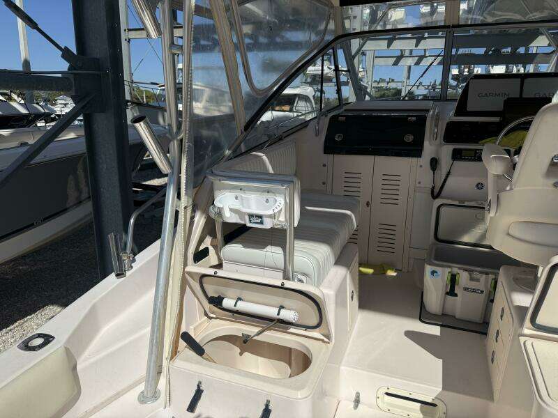 Fishaholics 30ft Grady White Yacht For Sale