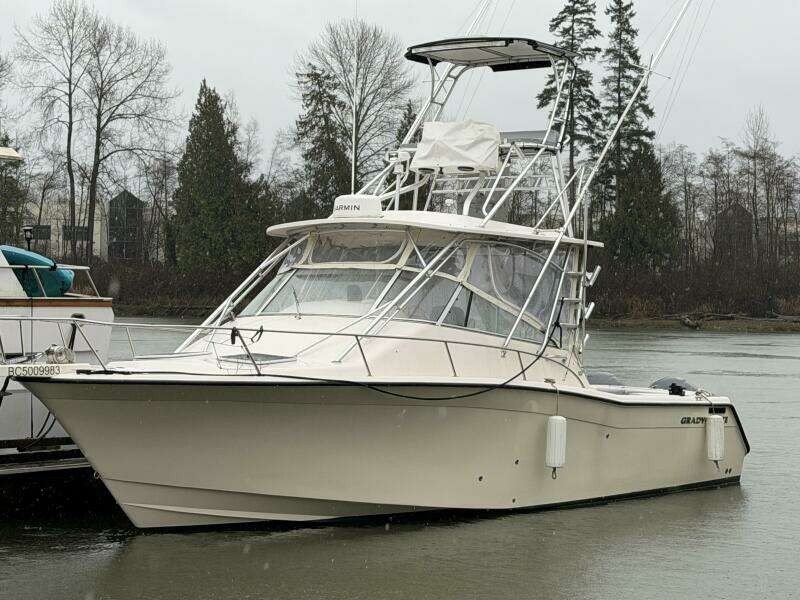 33ft Grady White Yacht For Sale