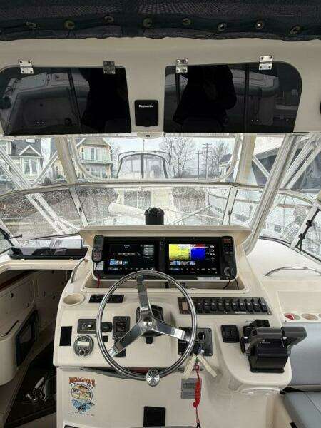 33ft Grady White Yacht For Sale