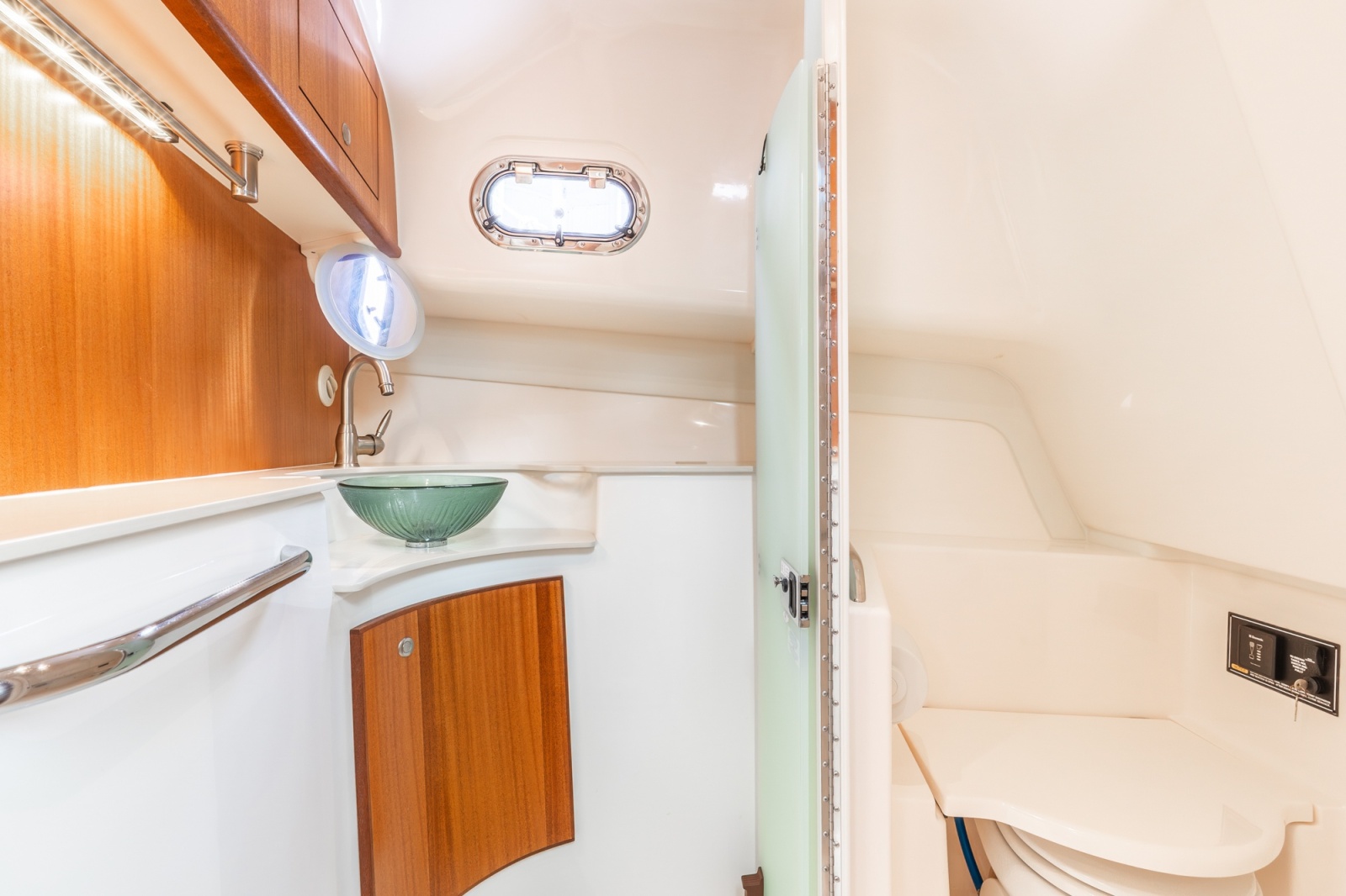 38' 2016 Pursuit OS 385 Offshore