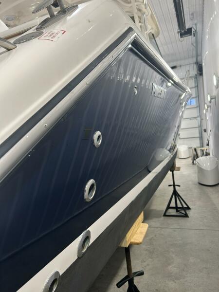 38' 2016 Pursuit OS 385 Offshore