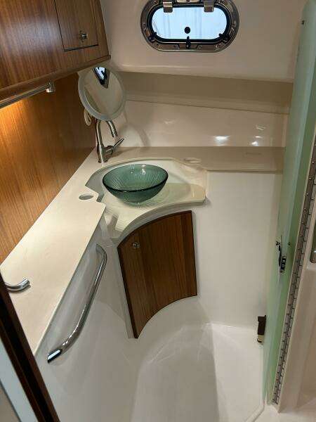 38ft Pursuit Yacht For Sale